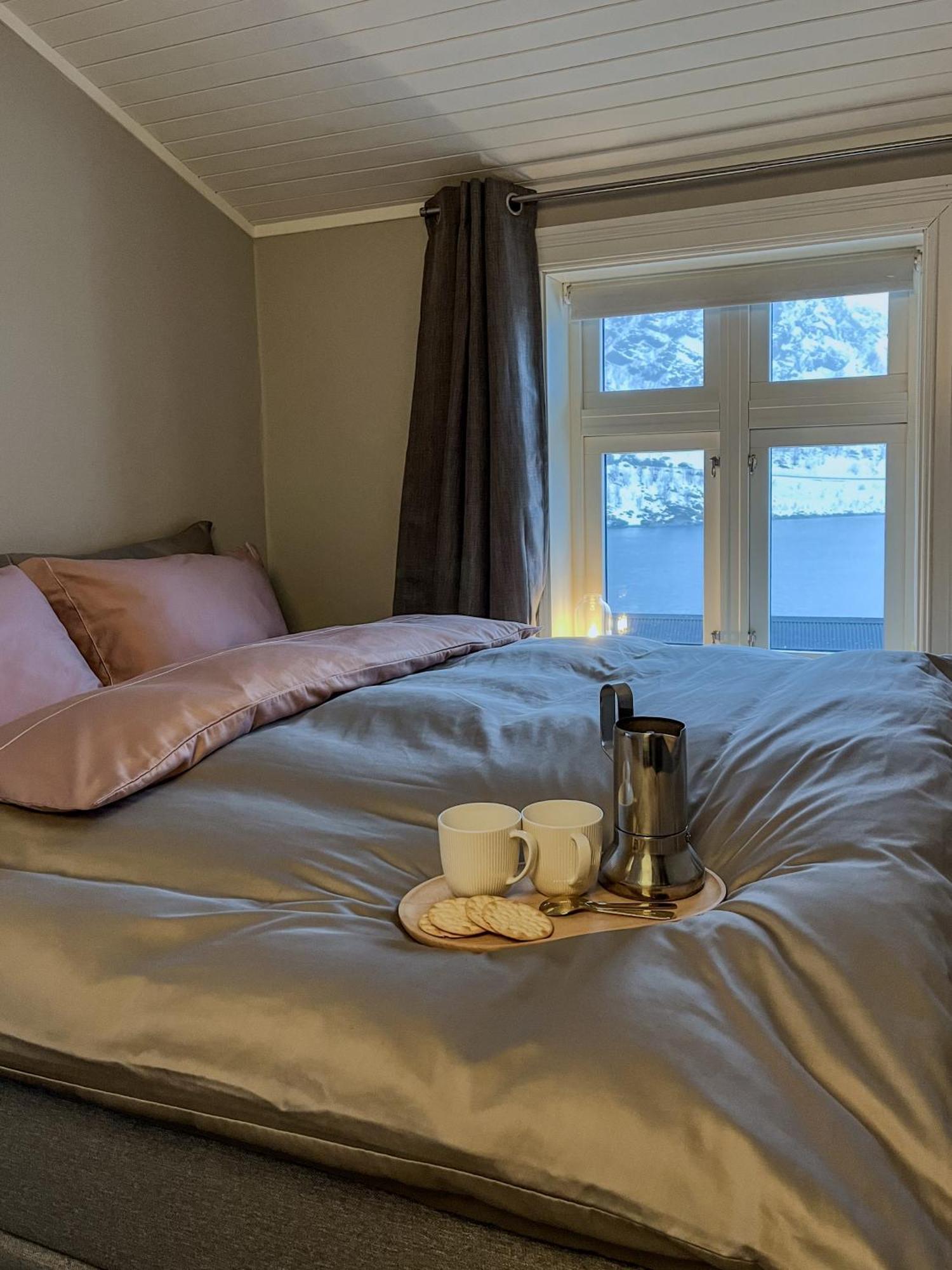 Husly Reine - Your Home With Reinebringen View Kültér fotó